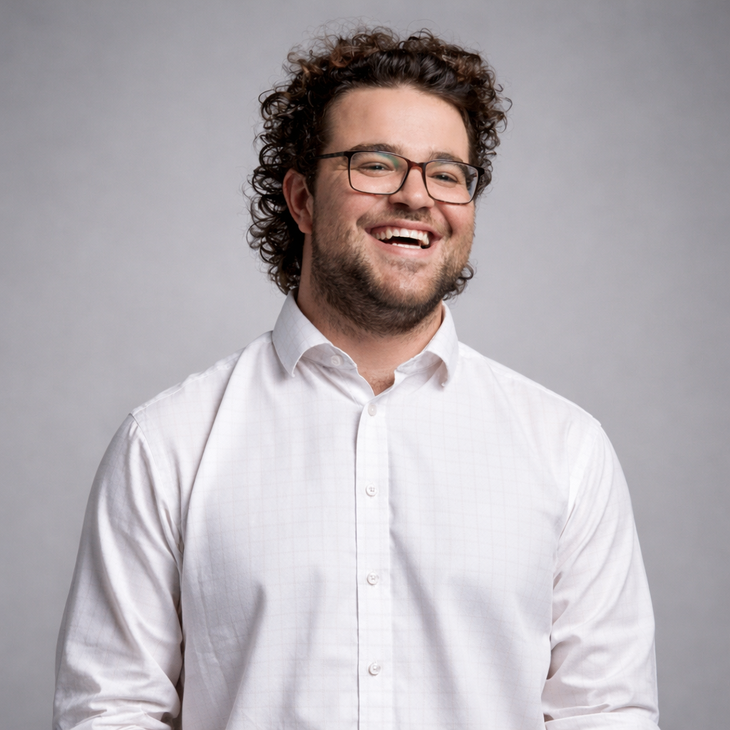 J.P. Santos, Senior Brand Designer da PowerLogos